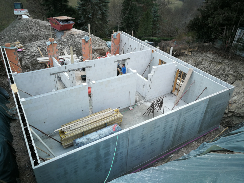 grundrissplanung-fuer-zfh-im-hang-309267-1.jpg