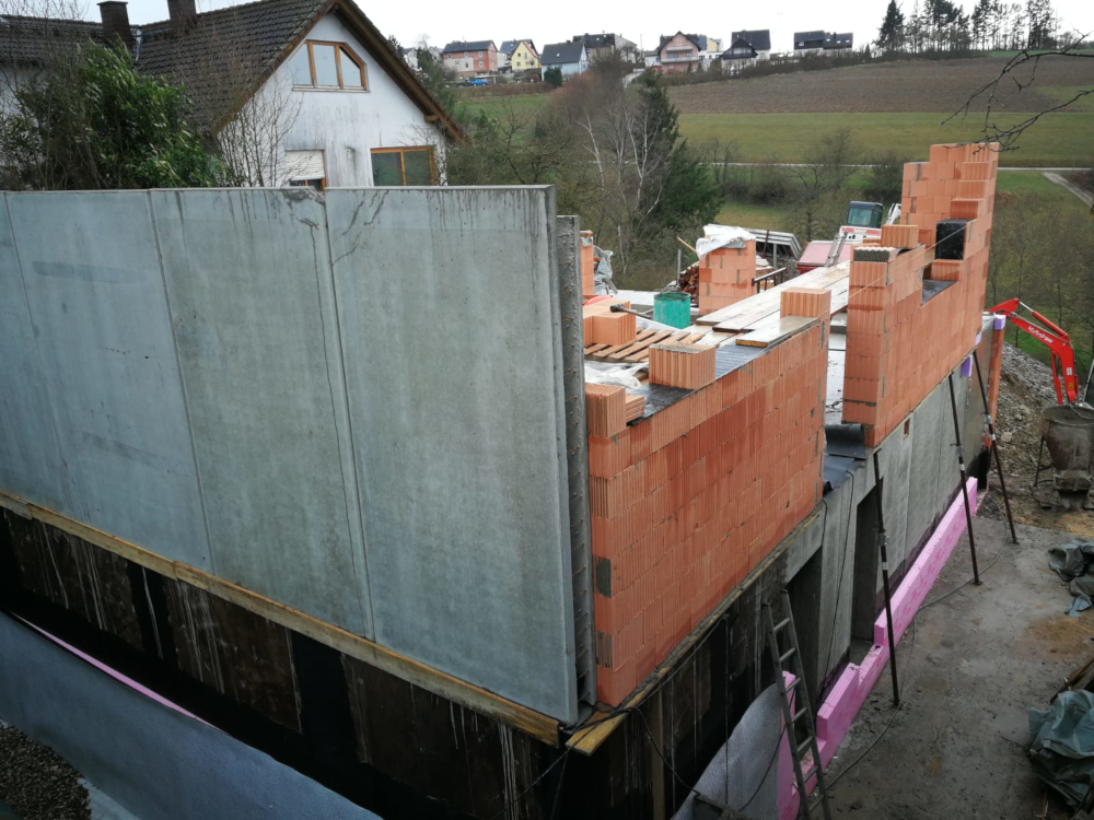 grundrissplanung-fuer-zfh-im-hang-313448-1.jpg