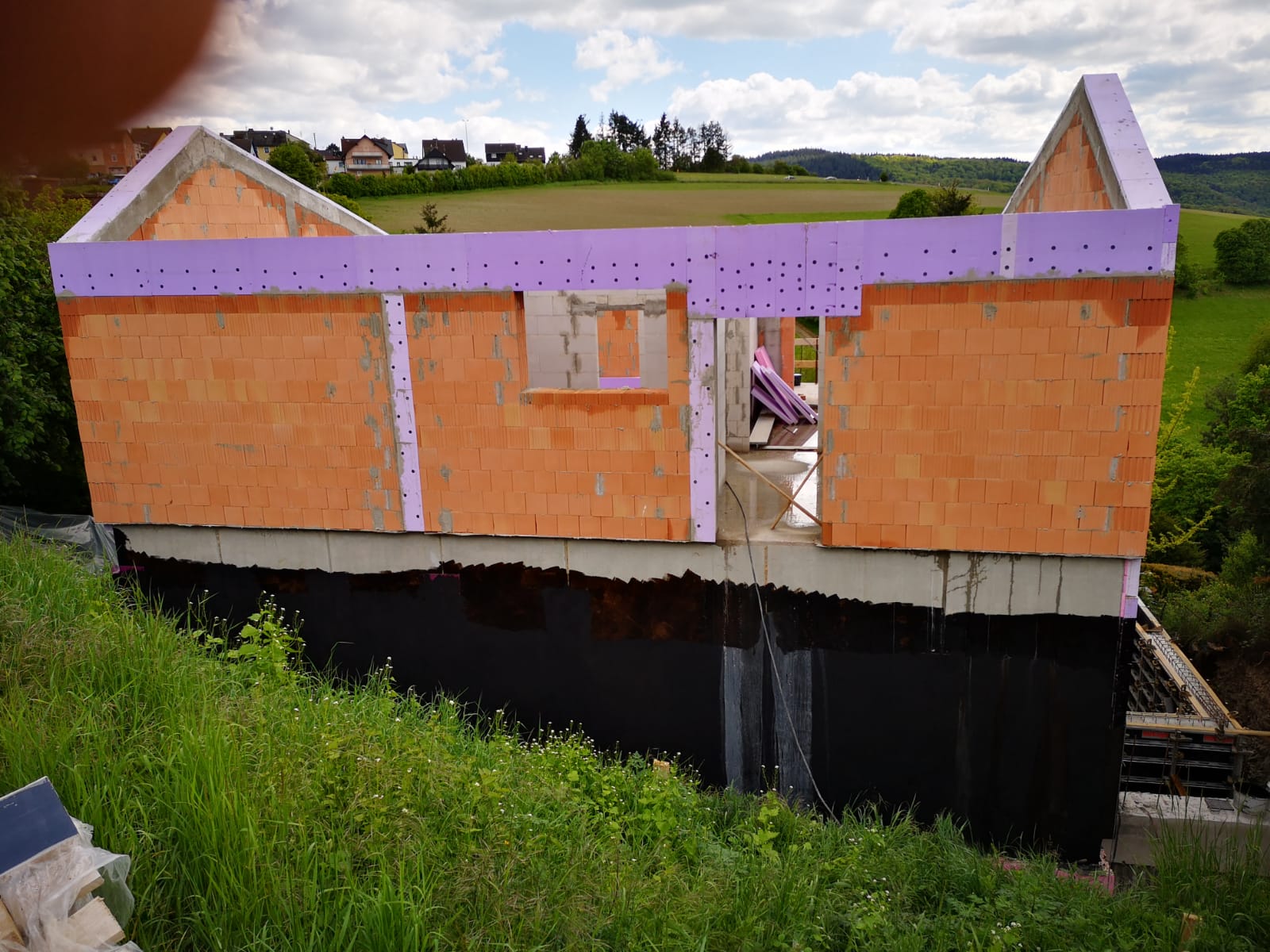 grundrissplanung-fuer-zfh-im-hang-323379-2.jpg