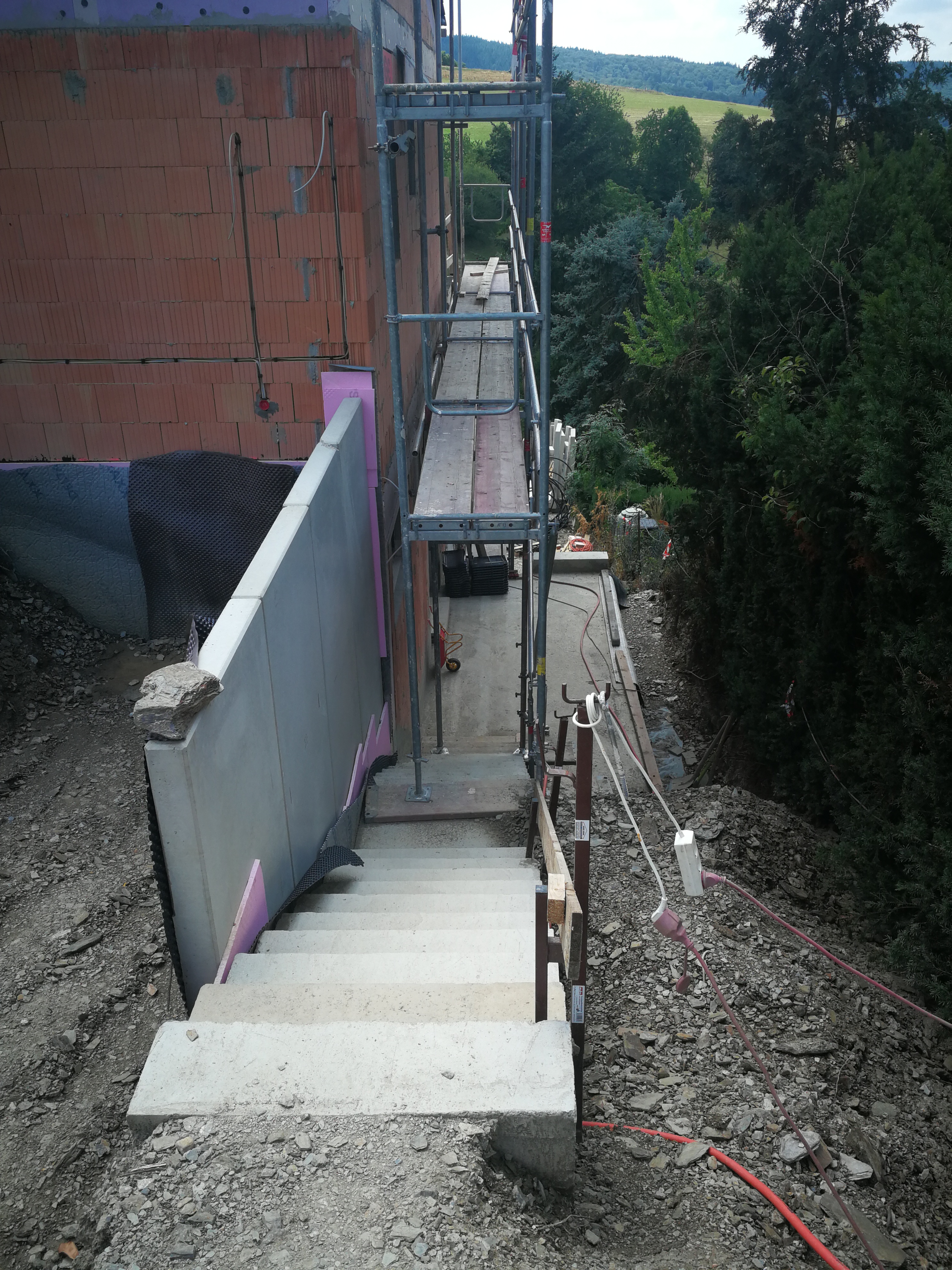 grundrissplanung-fuer-zfh-im-hang-338936-3.jpg