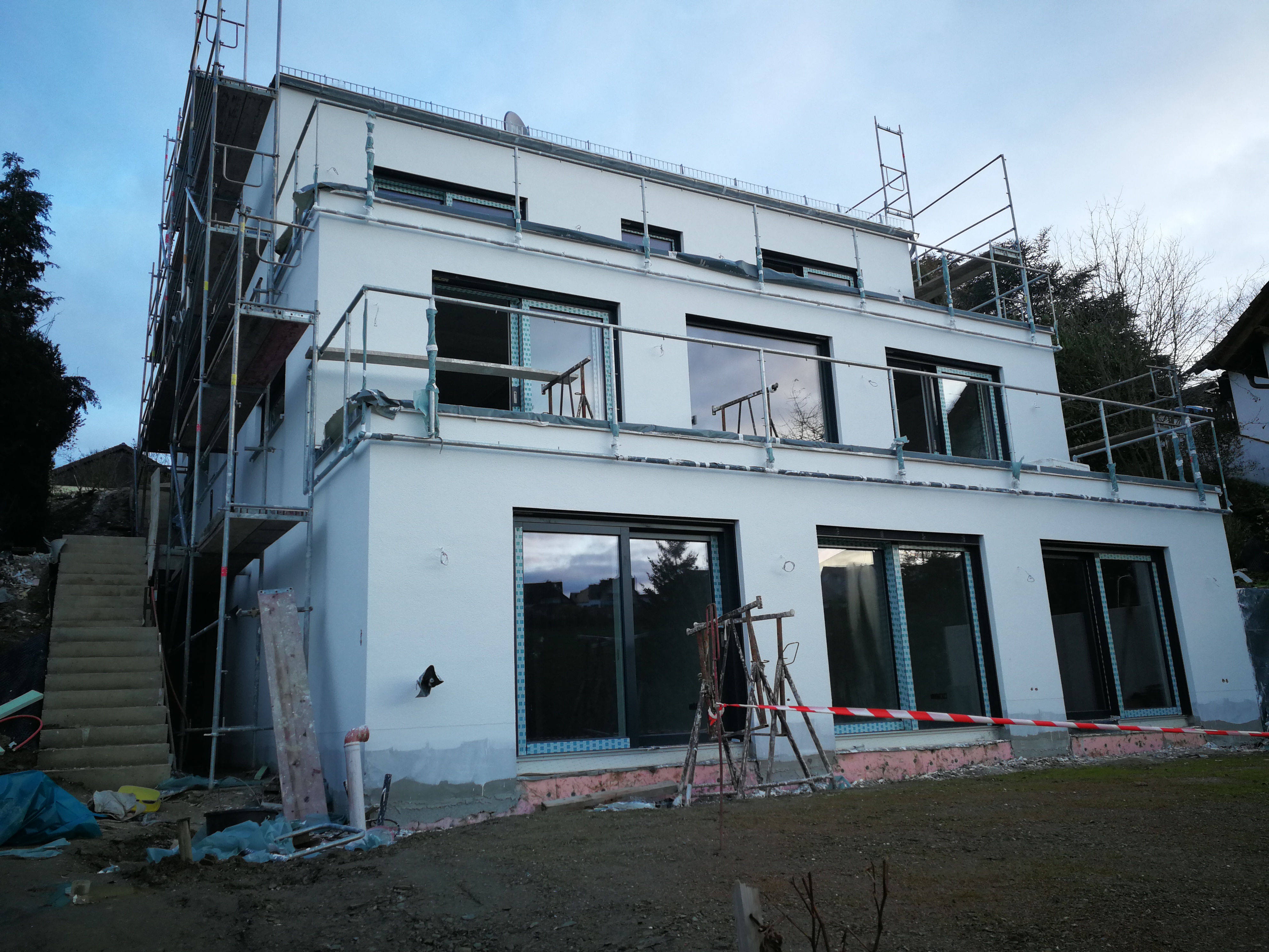 grundrissplanung-fuer-zfh-im-hang-359637-1.jpg