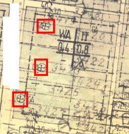 Detaillierter Grundriss-Bauplan mit roten Markierungen auf dem Plan