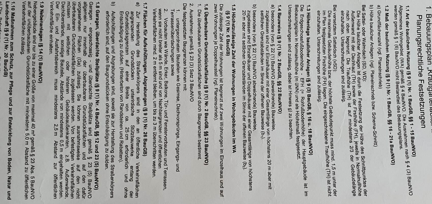 Seite eines Bebauungsplans mit nummerierten Abschnitten und Fließtext in Spalten.
