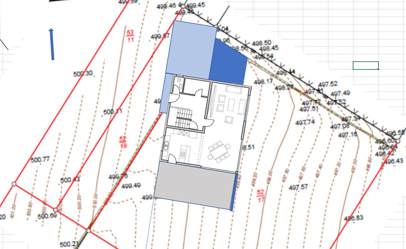 2D-Grundrissplan eines Hauses auf Geländetopografie mit Konturlinien
