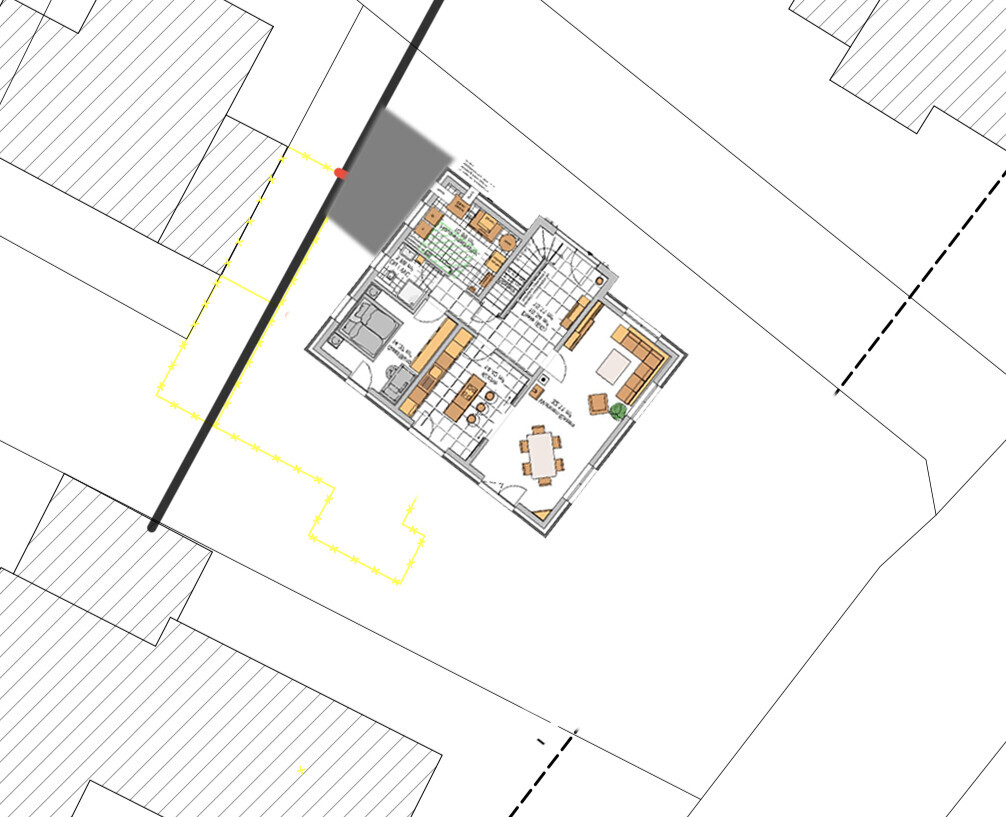 Grundriss eines Hauses mit Innenräumen; gelb markierter Weg rund ums Grundstück.