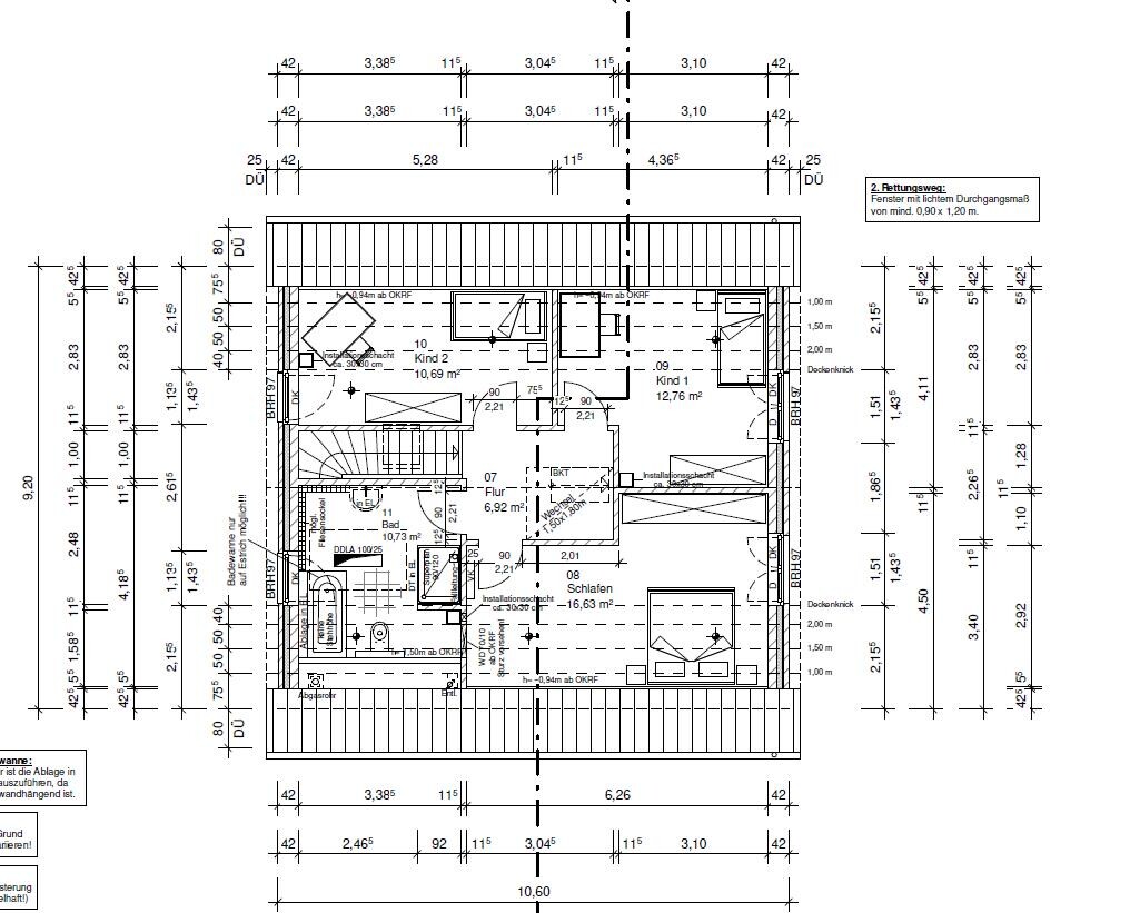 2D-Grundrissplan eines Hauses mit Zimmern, Treppen und Maßen