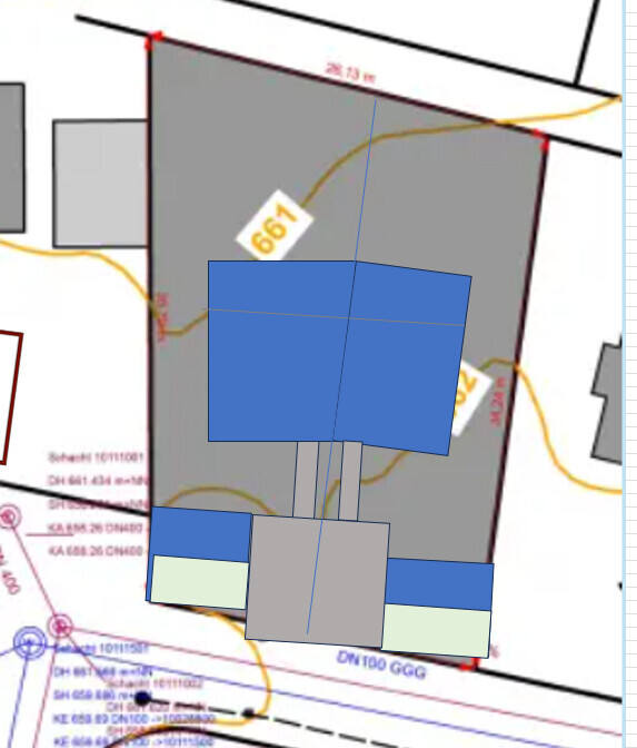 Lageplan eines Grundstücks: graues Areal mit blauen Gebäudeteilen und gelbem Wegverlauf.