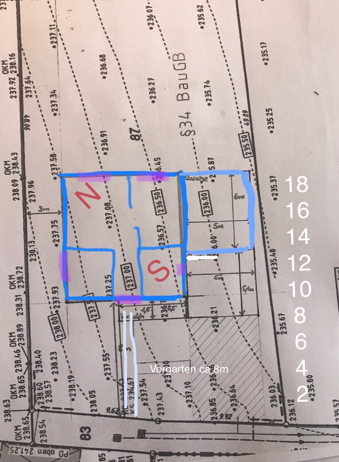 Baugrundstücks-Plan mit Grenzlinien, Baufelder und Vorgartenmarkierung