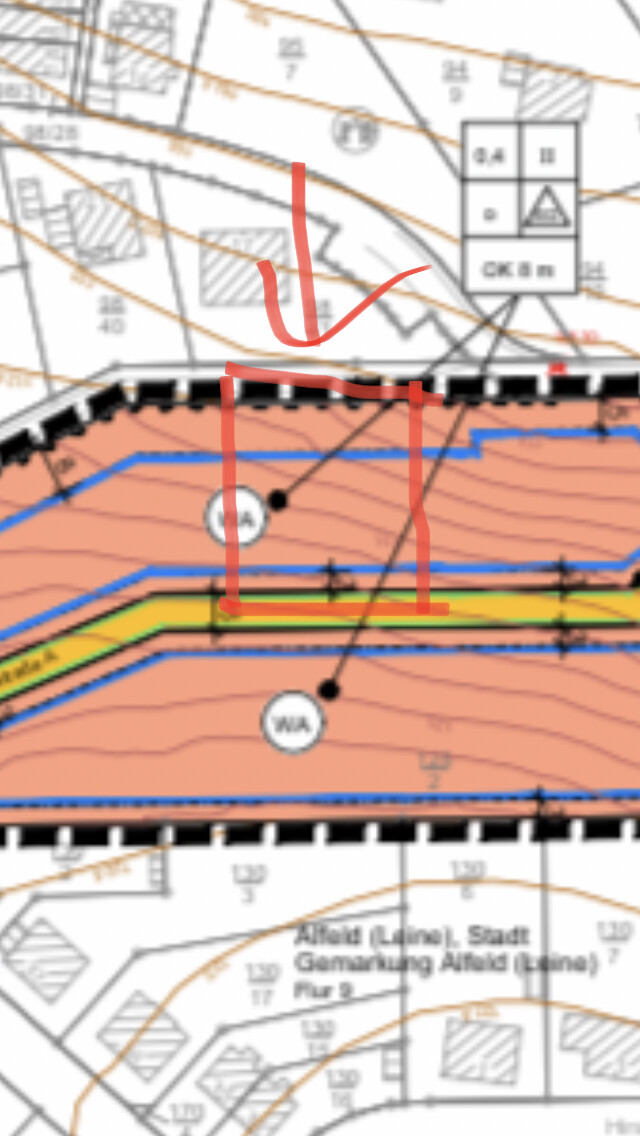 Geologische Karte mit farbigen Schichten (Blau/Orange/Gelb) und roten Markierungen zur Lagenbeschreibung.