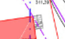 Lageplanfragment mit rotem Baukörper, lila Linien und grauer Schraffur