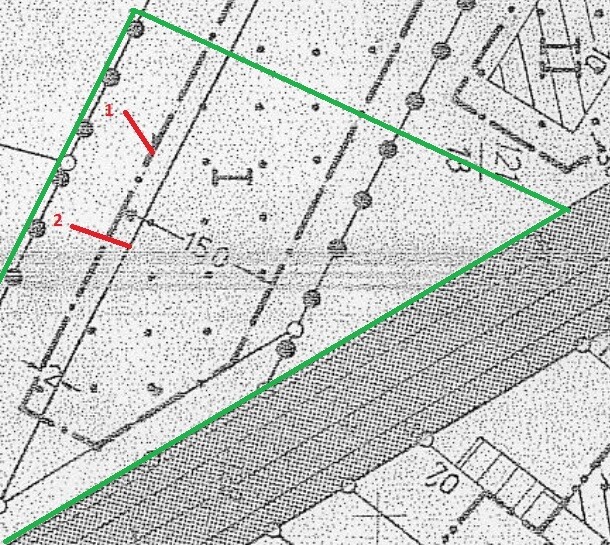 Technische Zeichnung: Grünes Dreieck umrissen, rote Markierungen 1 und 2, Maße sichtbar.