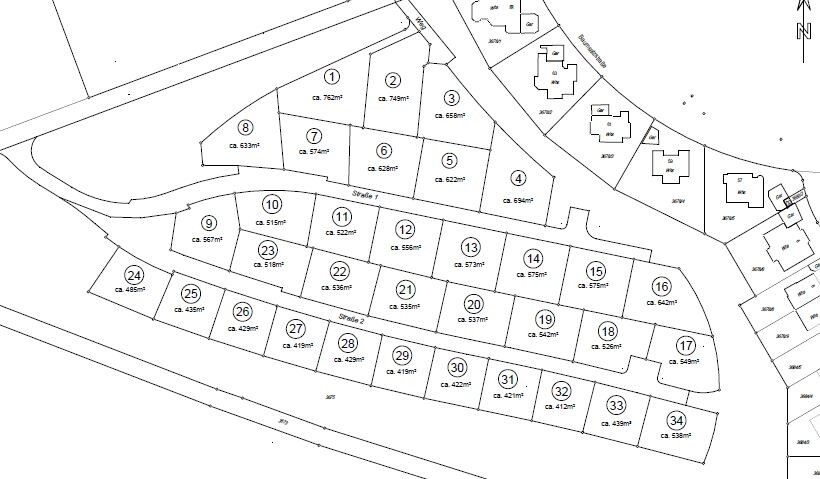 Lageplan eines Baugebiets mit nummerierten Parzellen und Straßenführung