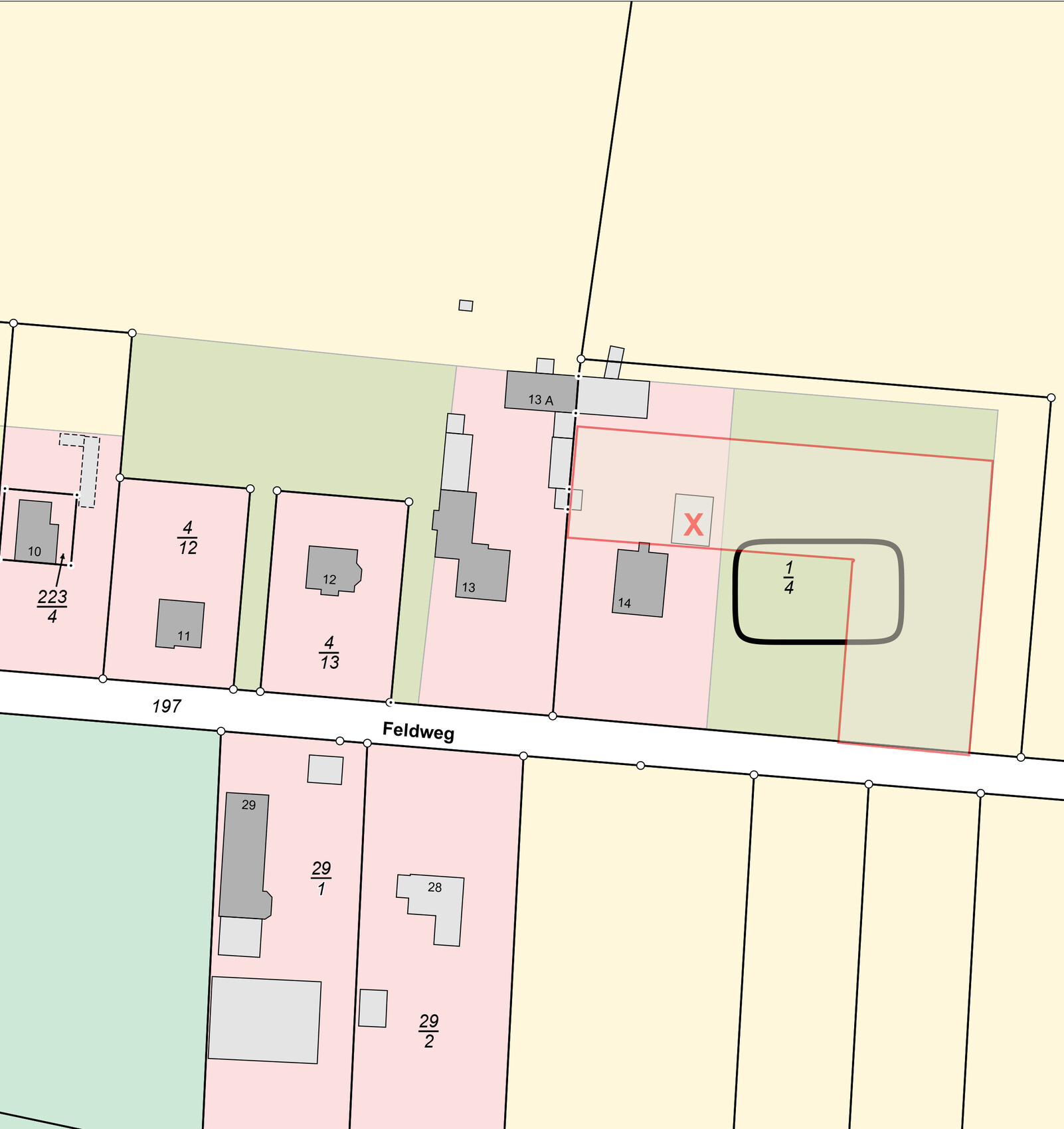 Lageplan eines Grundstücks mit Parzellen, Gebäuden und Feldweg