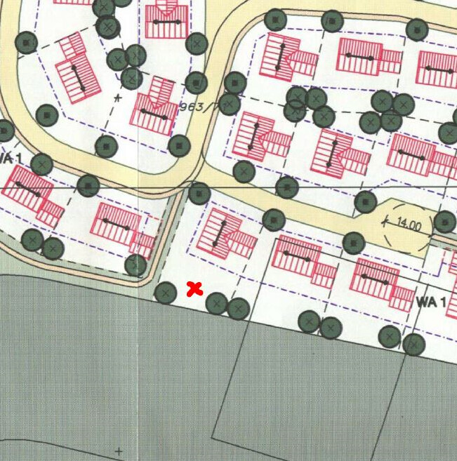 Lageplan eines Baugebiets mit Grundstücksgrenzen, Straßen und Bäumen