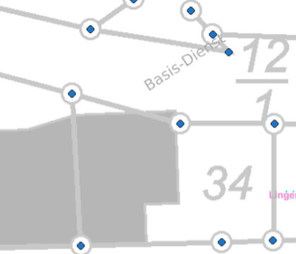 Lageplan eines Baugrundstücks mit Grundstücksgrenzen und Gebäudefläche