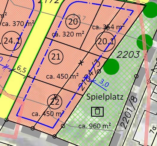 Orangefarbene Bauflächen 20–22, Spielplatz mit Bäumen, grüne Fläche und Straßen