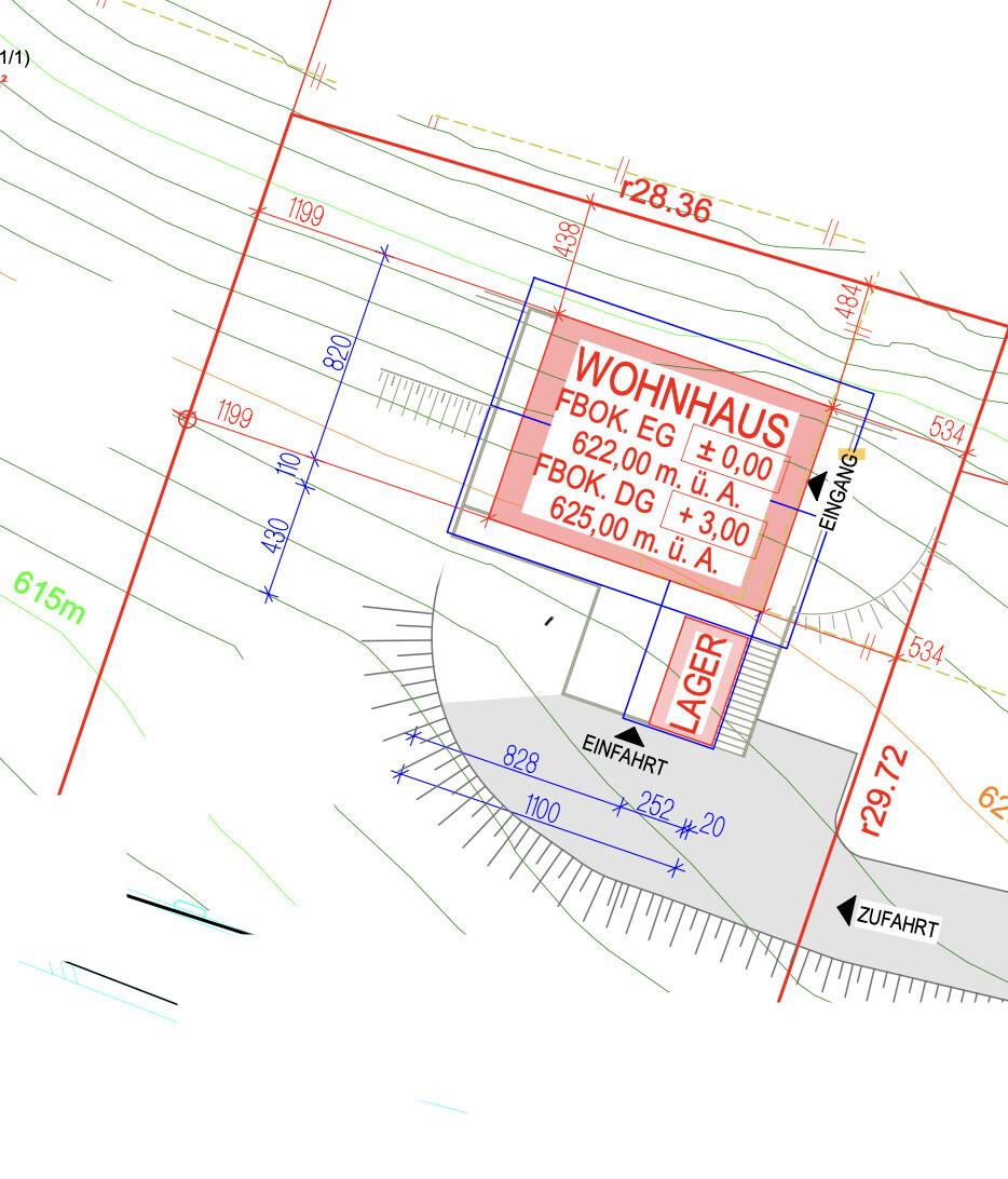 Geplanter Geländeplan mit WOHNHAUS, Eingang, Lager und Zufahrt, Maßlinien.
