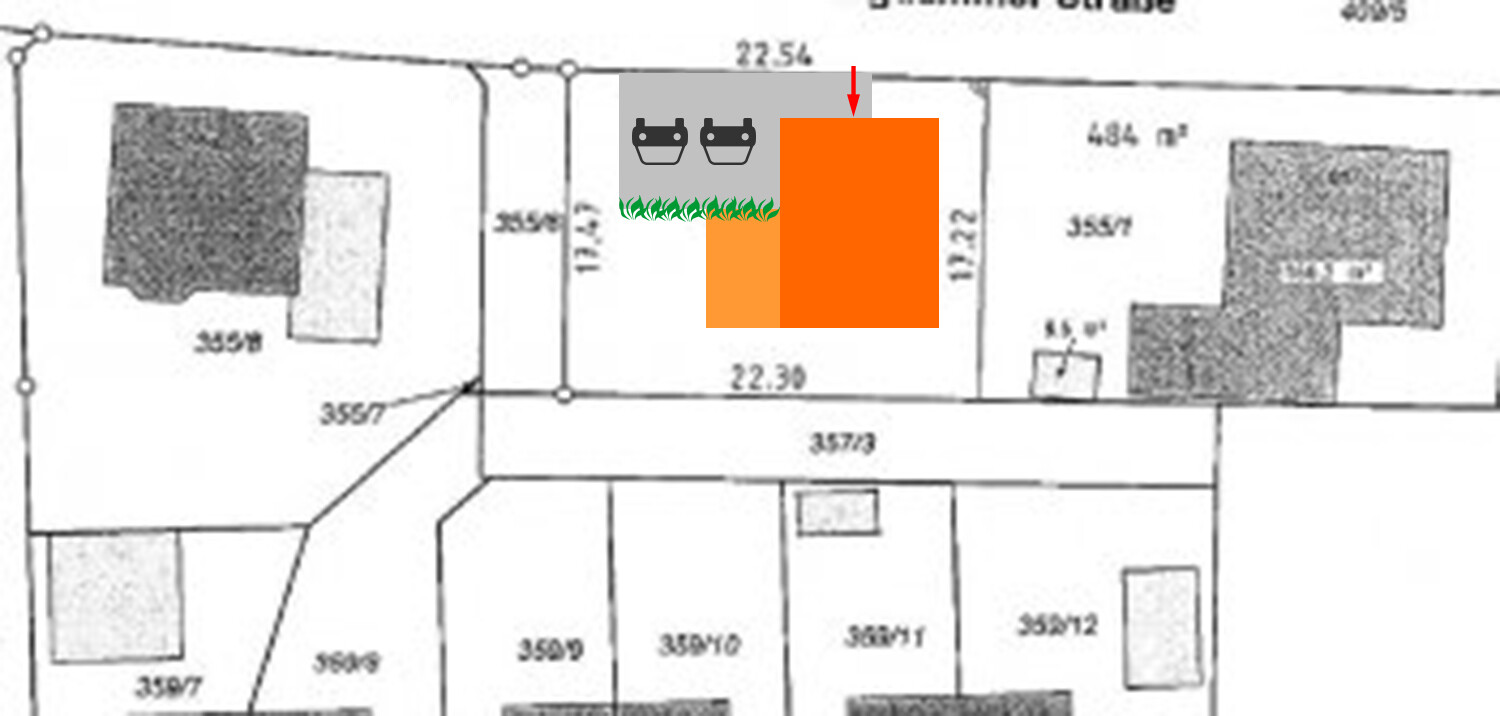 Lageplan eines Grundstücks mit Gebäuden; orange markierte Parzelle.