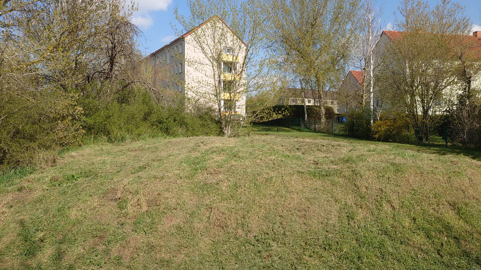 grundstueck-in-hanglage-lohnt-sich-der-kauf-491657-3.jpeg