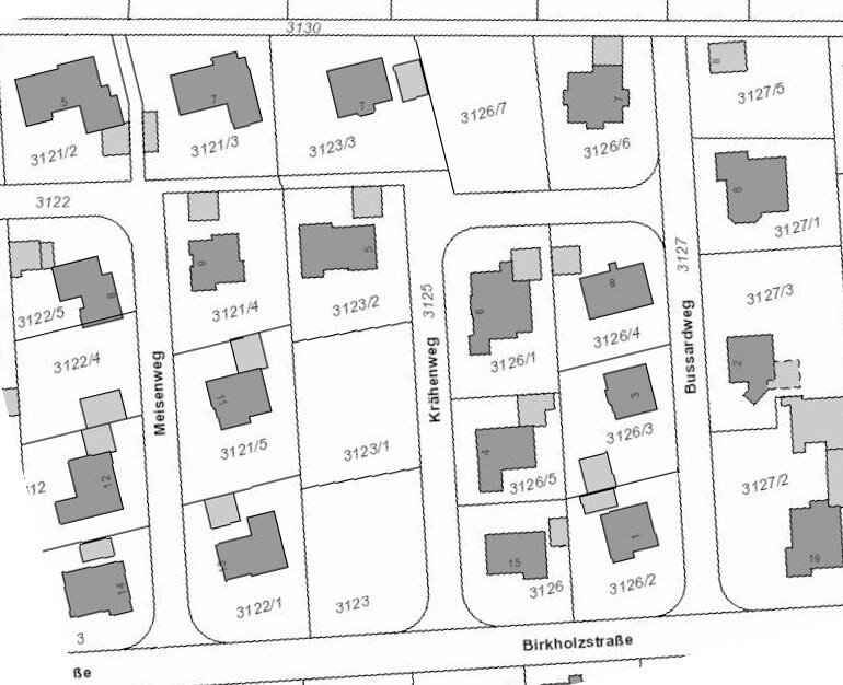 Lageplan eines Wohngebiets mit Parzellen, grauen Gebäuden und Straßennamen Meisenweg, Krähenweg.
