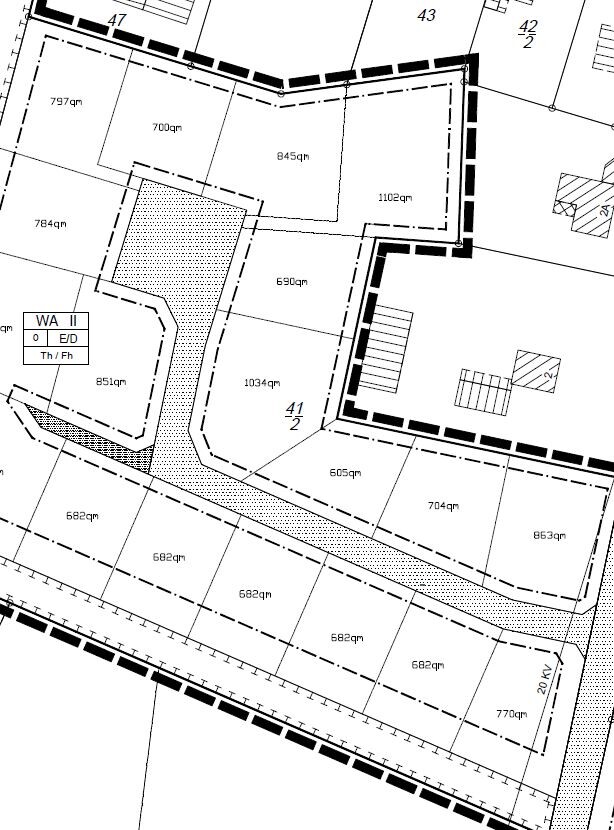 Lageplan eines Grundstücks mit Parzellen, Grenzlinien und Zufahrten