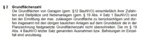 Ausschnitt eines Gesetzestextes zur Grundflächenzahl (BauNVO) auf Papier