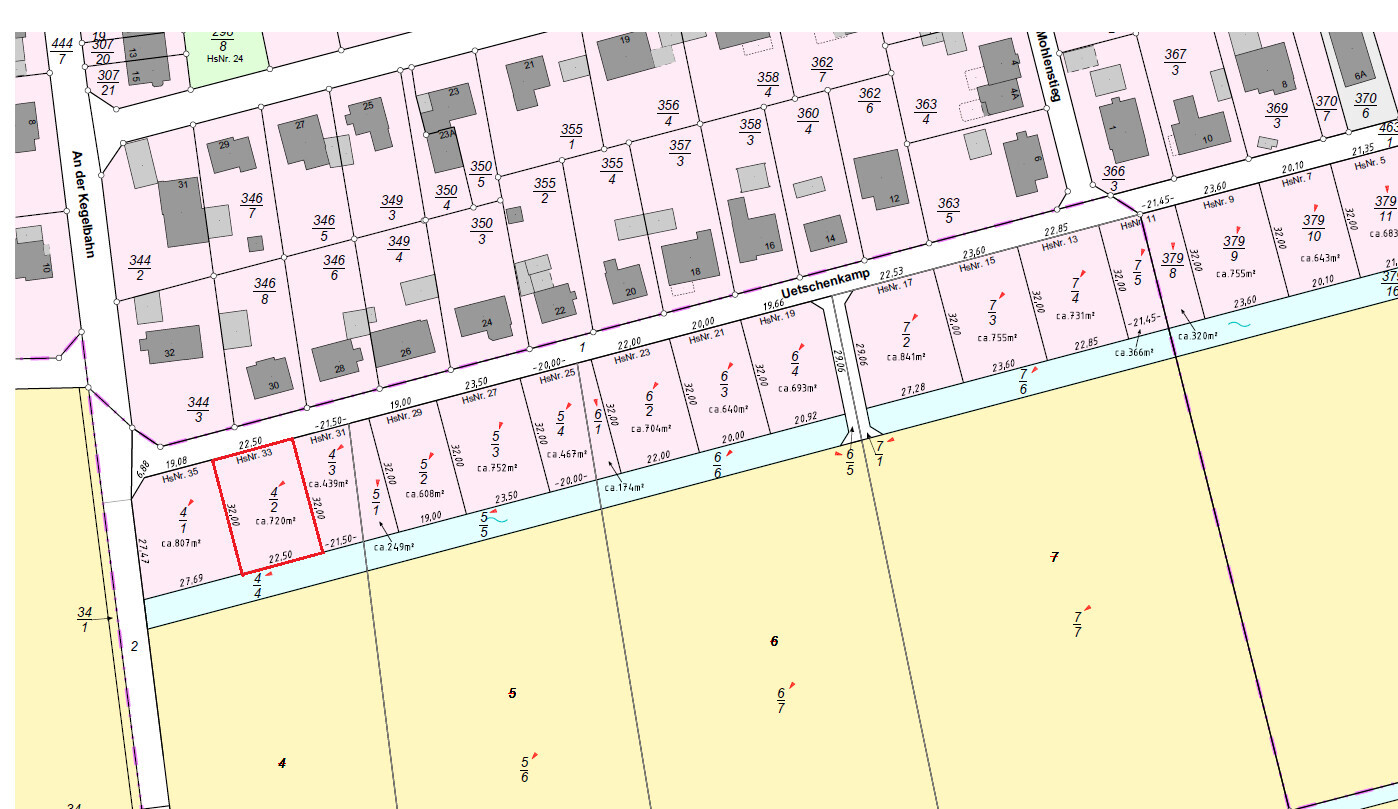 Lagediagramm einer Grundstueckskarte mit Parzellen, Strassenverlauf und Baulandflächen