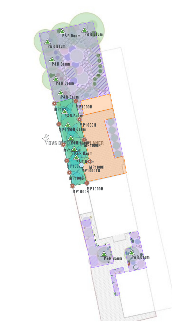 Lageplan eines Grundstücks mit Gebäuden, Bäumen und Gartenbereichen