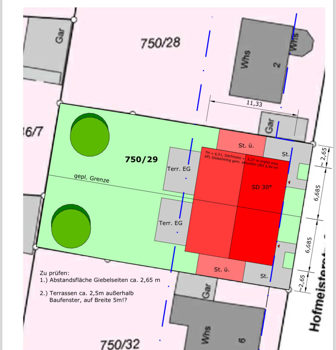 Lageplan eines Grundstücks: grüne Fläche 750/29 mit Terrasse, rotes Gebäude SD 30°.