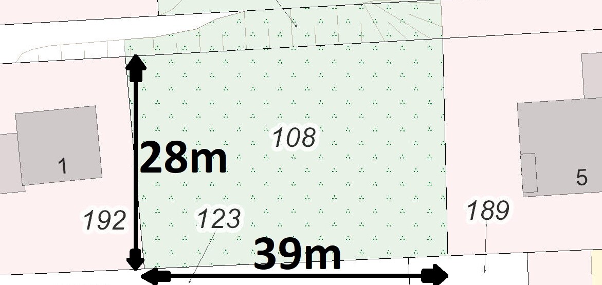 Lageplan: Rechteckiges Grundstück 39m breit, 28m tief, Parz.-Nr. 108.