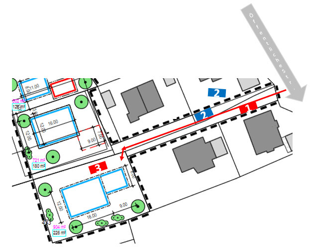 Lageplan eines Baugrundstücks mit Grenzen, Gebäuden und Straßenzügen.