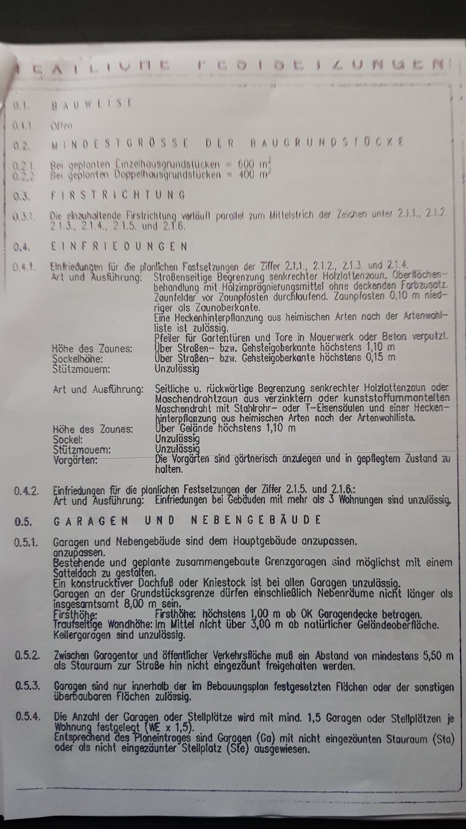 Scan eines Bauvorschriften-Dokuments zur Grundstücksplanung und Bauregeln