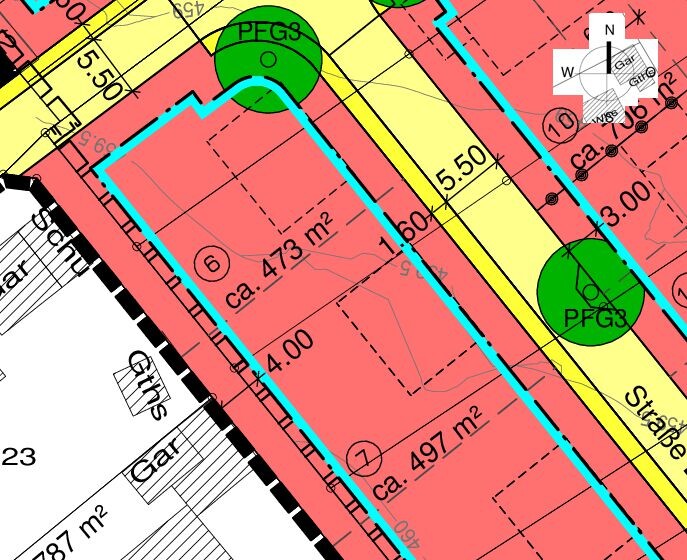 Lageplan mit roten Grundstücken, blau umrissenen Parzellen, Flächenangaben in m2, Kompass