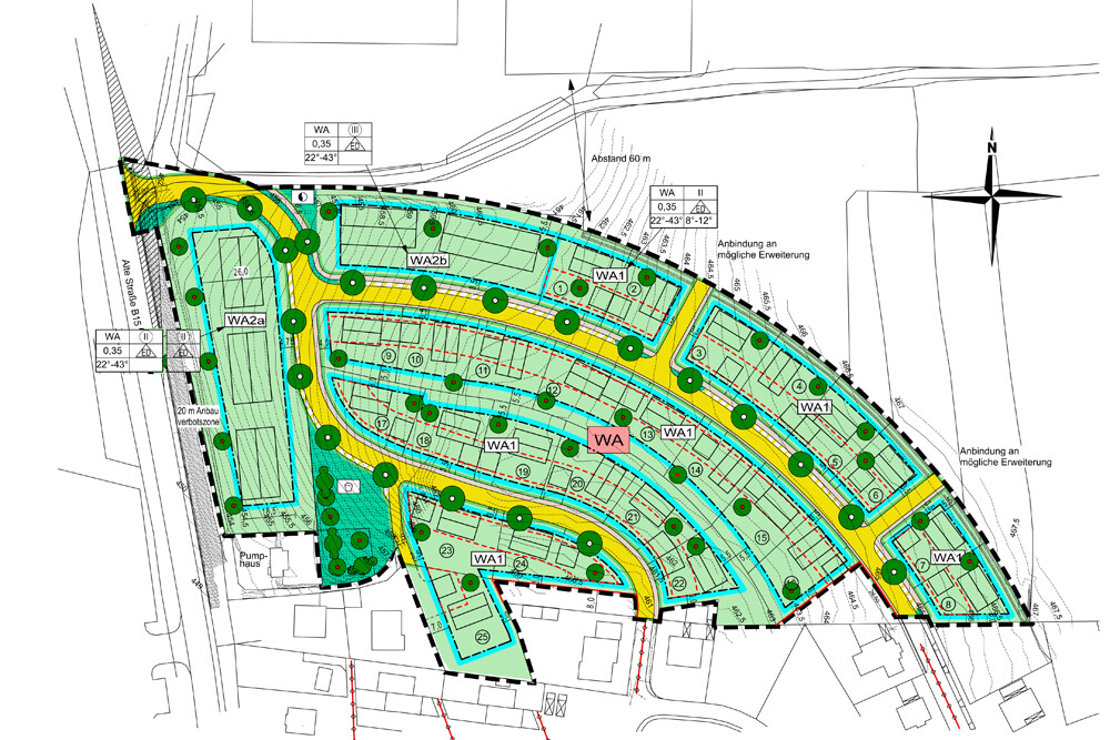Lageplan eines Grundstücks mit Grünflächen und Straßenverlauf für Hausbau