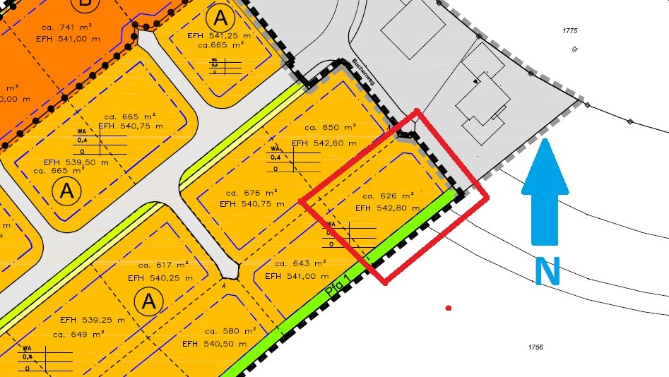 Lageplan mit orange markierten Parzellen, Grundstücksgrenzen und Nordausrichtung