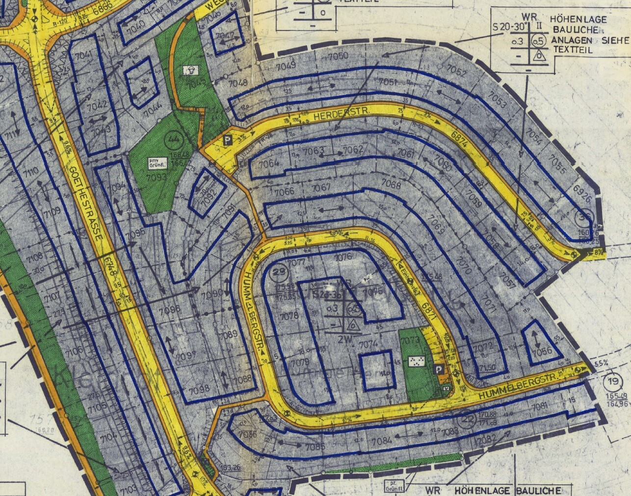 Lageplan eines Wohnviertels mit kurvigen Straßen, blauen Grundstücksgrenzen und gelb markierten Straßen.