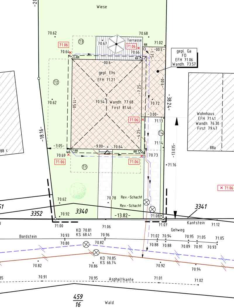 Lageplan zeigt Hausgrundriss innerhalb der Grundstücksgrenze mit Terrasse
