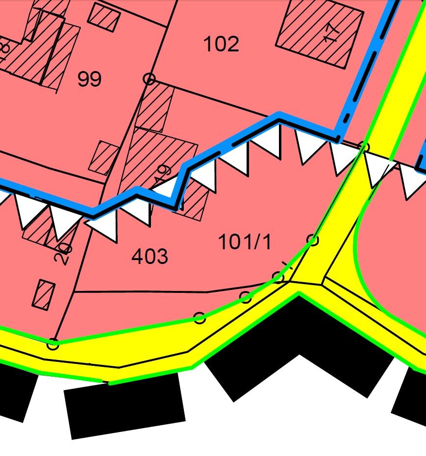 Lageplan eines Baugrundstücks mit Parzellen 101/1 und 102, gelber Straßenzug