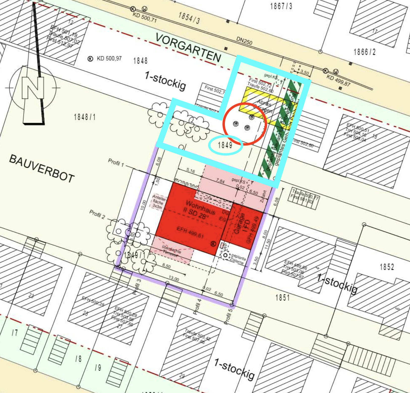 Lageplan eines Baugeländes mit markiertem Bereich (hellblau) und rotem Kreis.