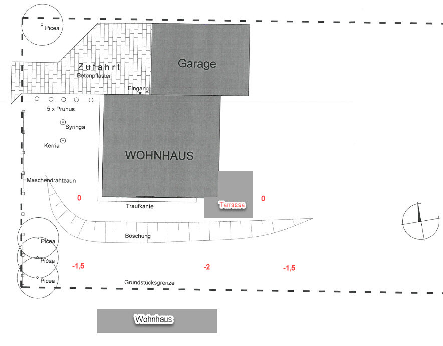 Grundstücksplan mit Wohnhaus, Garage, Zufahrt und Terrasse