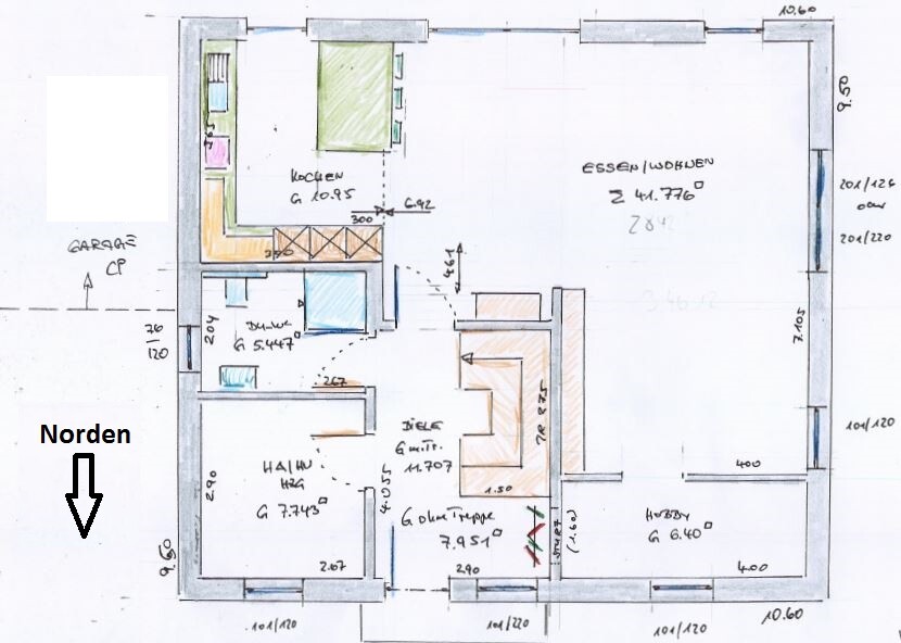 Handgezeichneter Grundriss eines Hauses mit Küche, Essbereich und Flur.