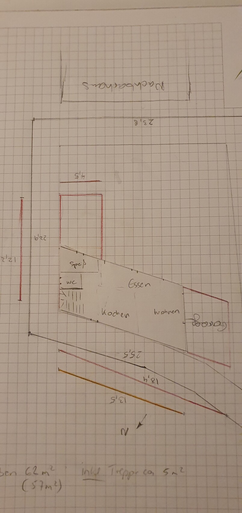 Handgezeichnete Grundriss-Skizze mit Küche, Essen, Wohnen, WC, Speise, Garten und Maßen.