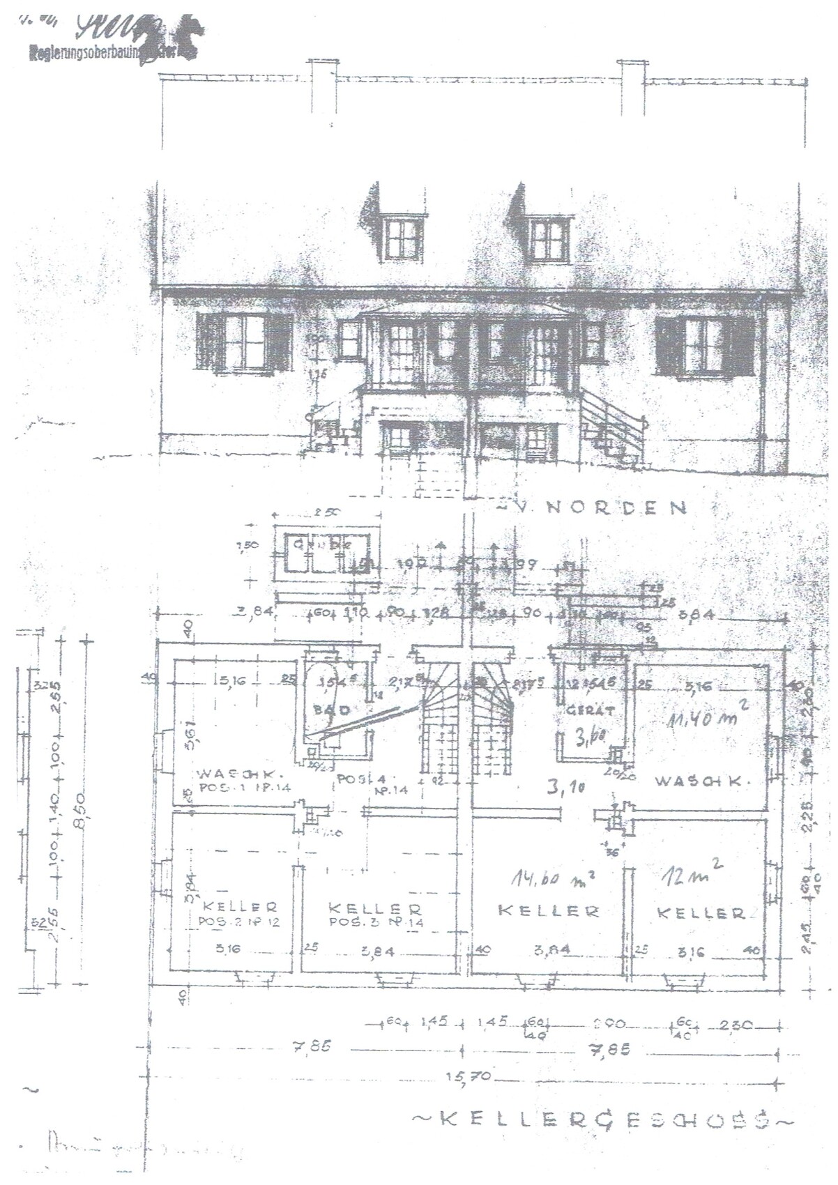 Ansicht eines Hauses mit Dachgauben; Grundriss eines Kellers mit Kellerräumen.