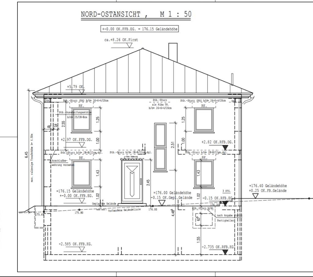 Nordostansicht eines Hauses als Architekturzeichnung mit Dach, Fenstern und Türen