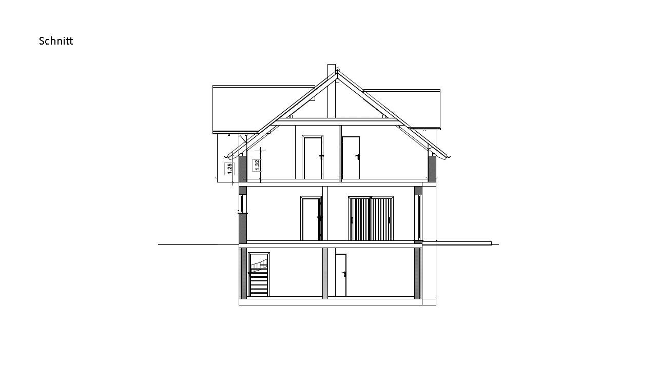 Schnitt durch ein mehrstöckiges Haus mit Dachstuhl, Treppen und Türen.