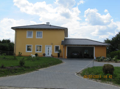 haus-und-garage-mittig-auf-grundstueck-platzieren-100336-1.jpg