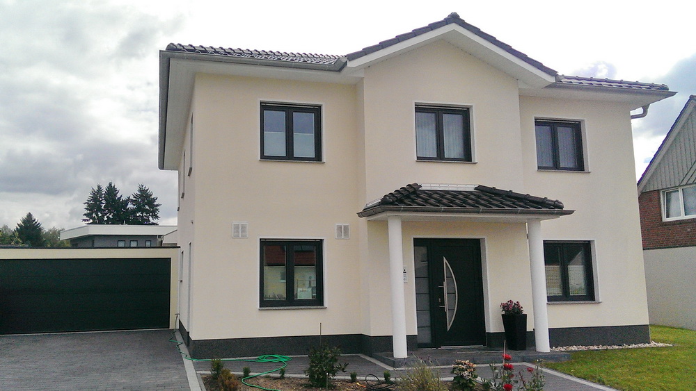 haus-und-garage-wie-am-besten-auf-den-grundstuecken-platzieren-244912-1.jpg