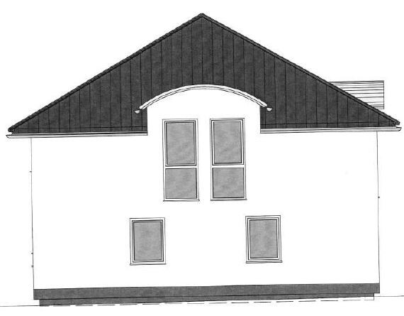 Frontansicht eines zweistöckigen Hauses mit dunklem Satteldach und Fenstern.