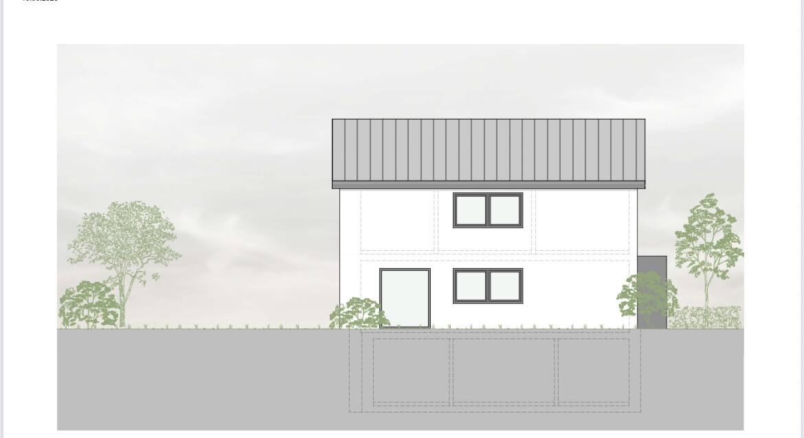 Zweistöckiges Einfamilienhaus in Frontansicht mit Satteldach, Fenstern und Eingangstür, Garten.