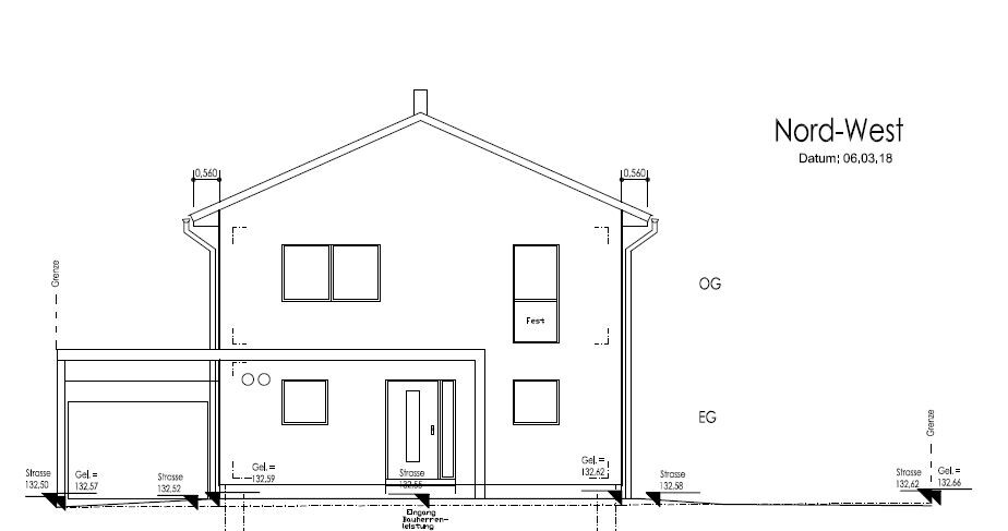 Zweistöckige Hausfassade Nordwest mit Dach und Eingang